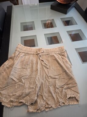 Zenana Outfitters Frayed Waistband Relaxed Shorts - Taupe